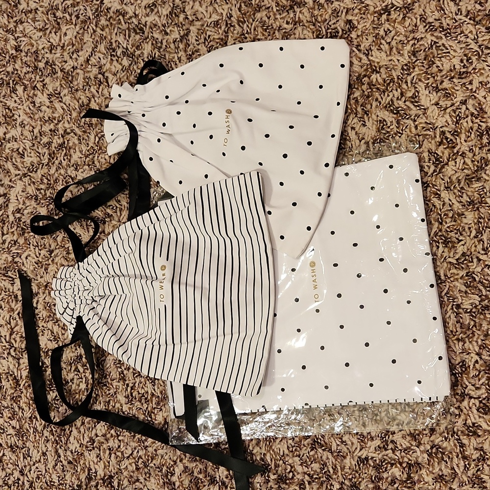 Pure Barre grip socks organizer bag set